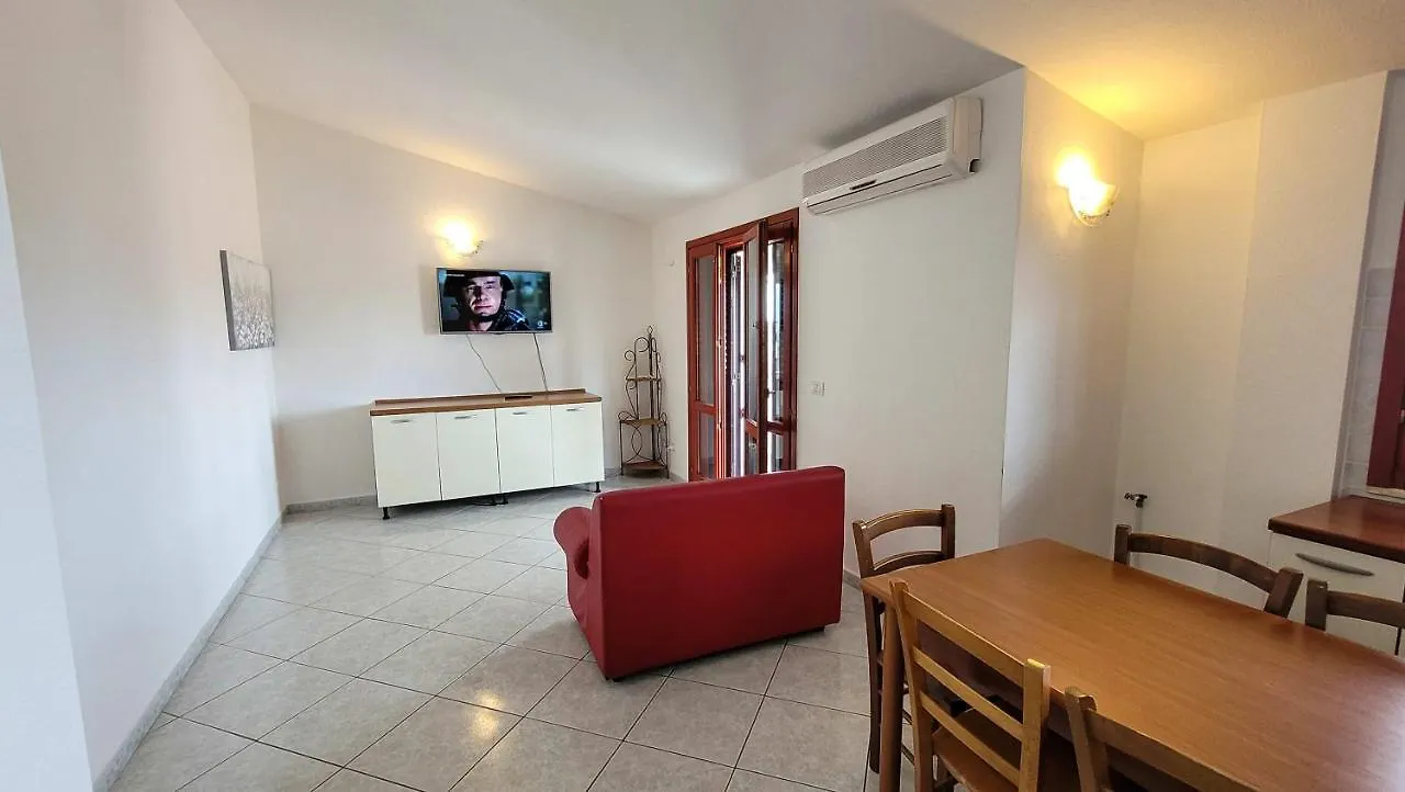 Libero'S Holiday Home Орозеи